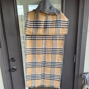 Tahari Plaid Scarf in Black and Tan